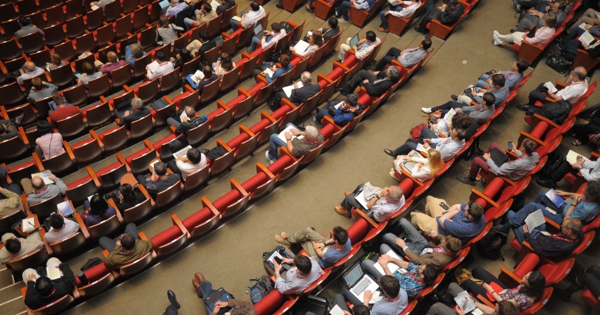 ParliPro Basics A large meeting hall with many attendees